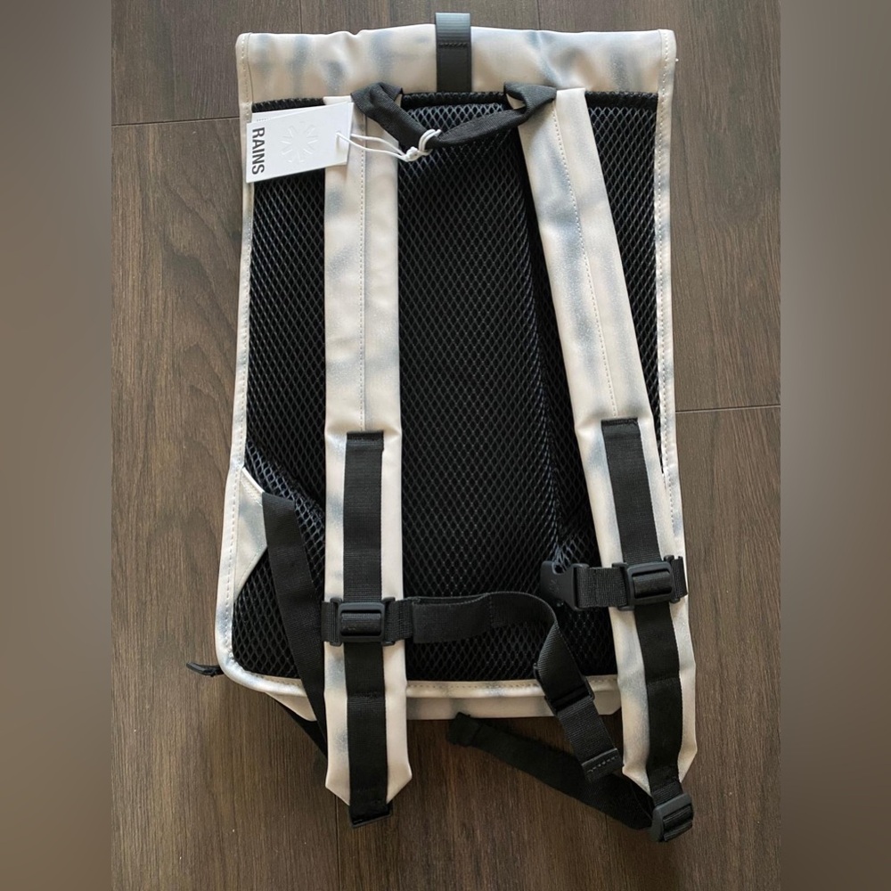 RAINS Rolltop Rucksack White Spray Pattern (Sold Out color) - Picture 3 of 5